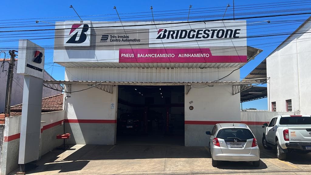 Fachada da Três Irmãos Centro Automotivo em Pilar do Sul